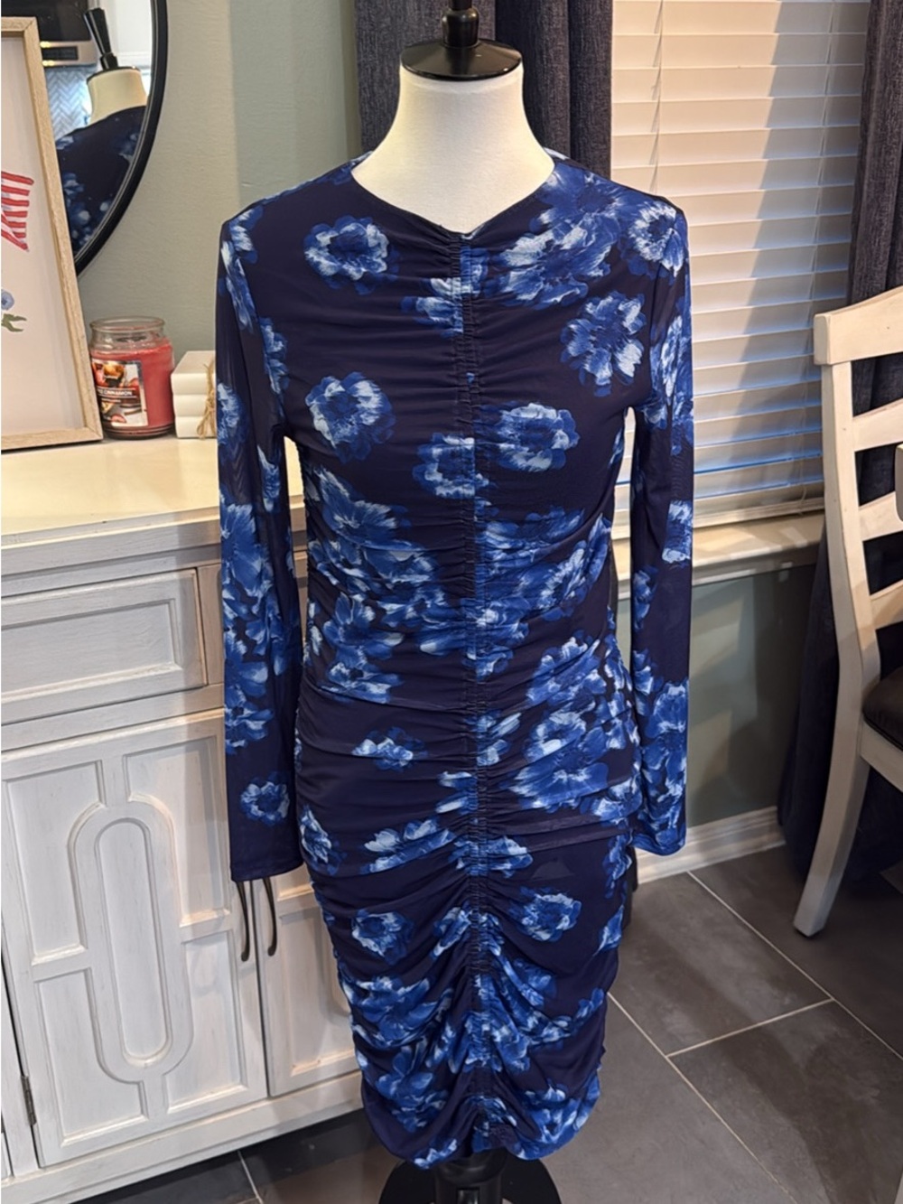 Women’s Navy Blue Floral Ruched Long Sleeve Dress